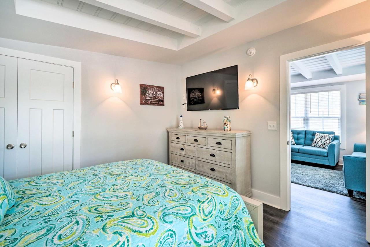 Modern Oak Island Escape 1 Mile To Long Beach! Exterior photo