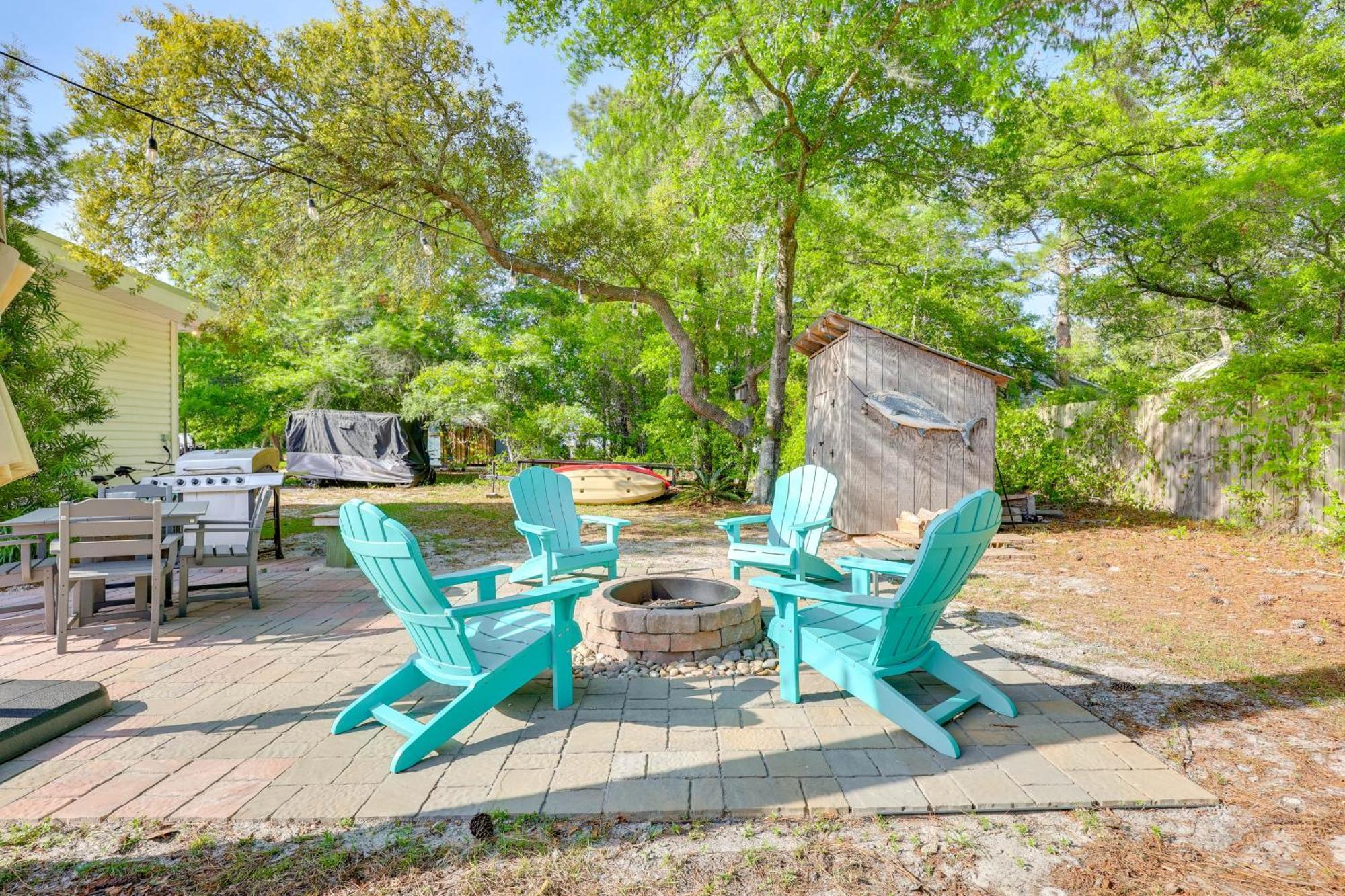 Modern Oak Island Escape 1 Mile To Long Beach! Exterior photo